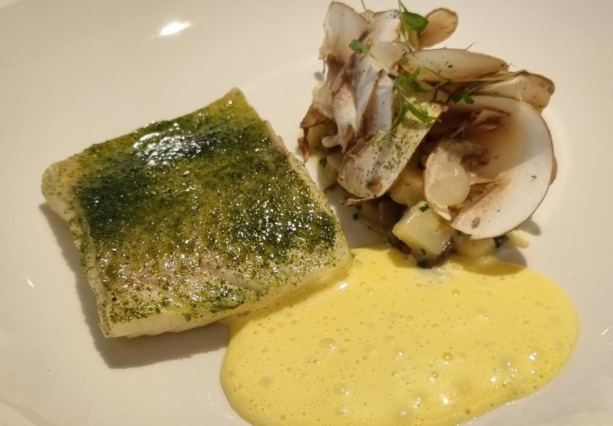 Slide Filet de sandre crémeux d'herbes